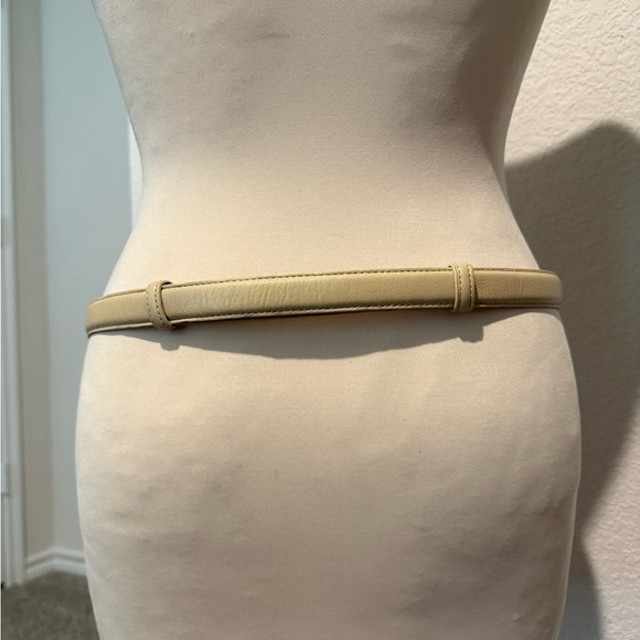Unique Cream Adjustable Belt with Western Buckle - Picture 4 of 7